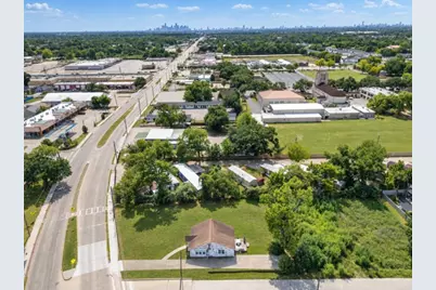 7713 Airline Drive, Houston, TX 77037 - Photo 11