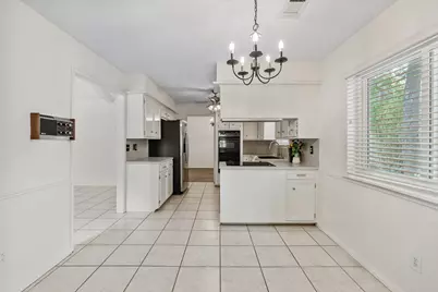 5826 Pine Arbor Drive, Houston, TX 77066 - Photo 11