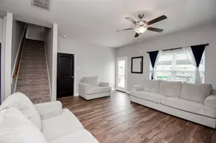 12213 Midship Ln, Texas City, TX 77568 - Photo 9