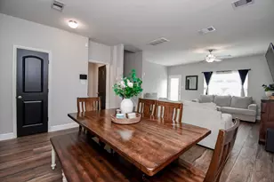 12213 Midship Ln, Texas City, TX 77568 - Photo 11