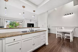 13025 Leader St, Houston, TX 77072 - Photo 21