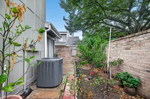 13025 Leader St, Houston, TX 77072 - Photo 7