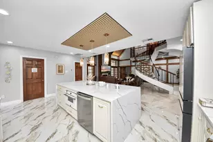 8302 Candlegreen Ln, Houston, TX 77071 - Photo 15