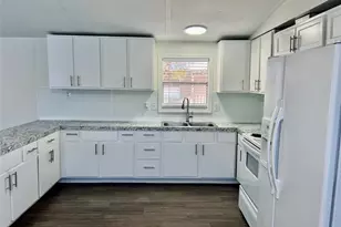 20517 N Navasota Dr, New Caney, TX 77357 - Photo 5