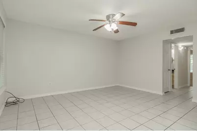 600 19th Street #7, Galveston, TX 77550 - Photo 3