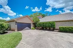 2723 Colony Dr, Sugar Land, TX 77479 - Photo 3