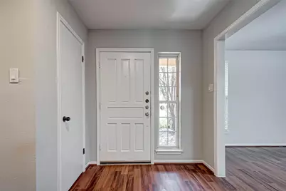 2723 Colony Dr, Sugar Land, TX 77479 - Photo 7