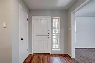 2723 Colony Dr, Sugar Land, TX 77479 - Photo 7