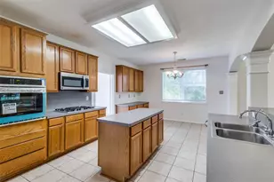 4431 Green Tee Dr, Baytown, TX 77521 - Photo 3