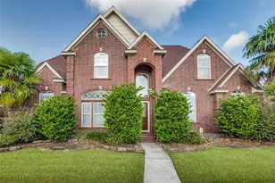 4431 Green Tee Dr, Baytown, TX 77521 - Photo 1