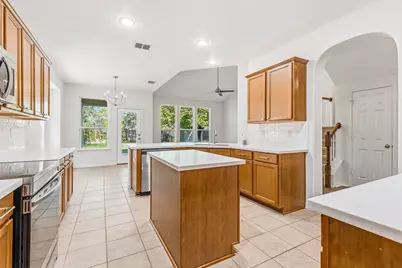 5223 Roan Brook, San Antonio, TX 78251 - Photo 9