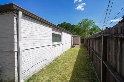 7914 Braes Meadow Drive, Houston, TX 77071 - Photo 37