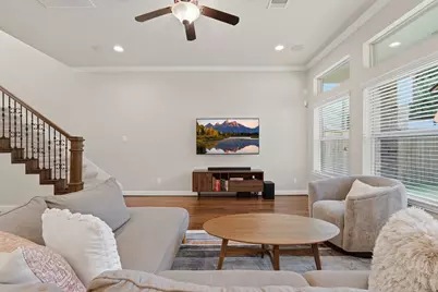 27 Herons Flight Place, The Woodlands, TX 77389 - Photo 11