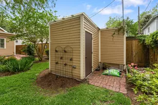 1421 Columbia St, Houston, TX 77008 - Photo 27