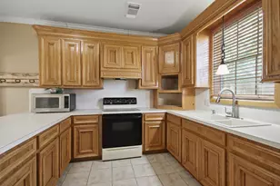 1610 Evesham Dr, Houston, TX 77015 - Photo 11