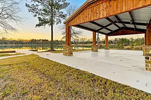 215 Shoreview Dr, Conroe, TX 77303 - Photo 25
