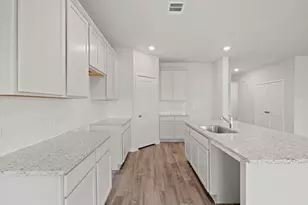 215 Shoreview Dr, Conroe, TX 77303 - Photo 15