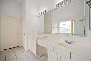 902 W Palmcrest Ct, Pearland, TX 77584 - Photo 13