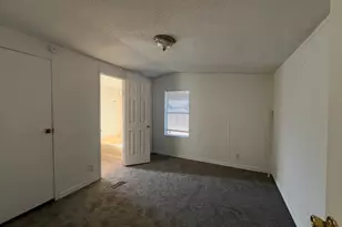 1511 Jones St, Rosenberg, TX 77471 - Photo 3