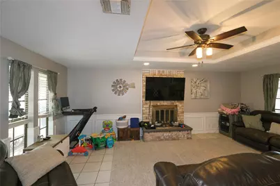 316 Raintree Lane, Lake Jackson, TX 77566 - Photo 11