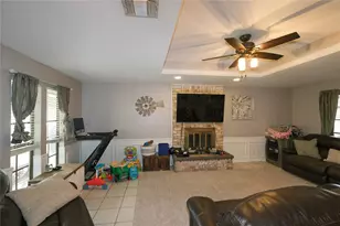 316 Raintree Ln, Lake Jackson, TX 77566 - Photo 11