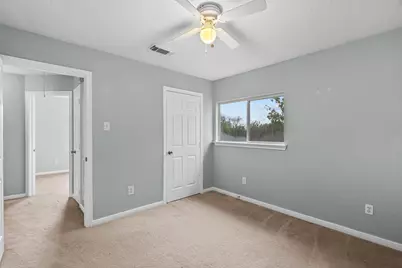 5800 Winding Brook Drive, Dickinson, TX 77539 - Photo 17