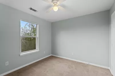 5800 Winding Brook Drive, Dickinson, TX 77539 - Photo 19
