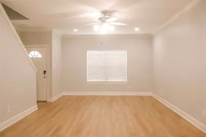 5951 S Loop E #38, Houston, TX 77033 - Photo 5