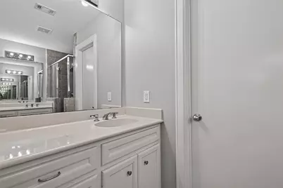 5951 S Loop E #38, Houston, TX 77033 - Photo 17