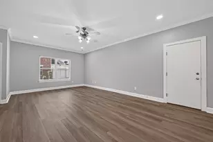 5951 S Loop E, Houston, TX 77033 - Photo 5