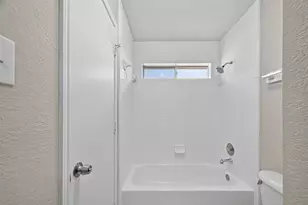 7926 Sundance Ct, Baytown, TX 77521 - Photo 21