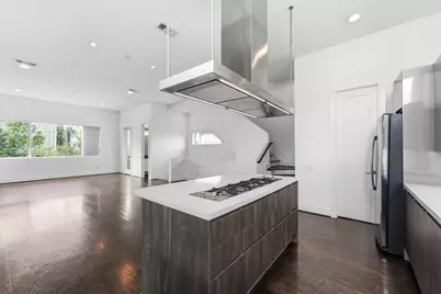 1155 W 17th Street, Houston, TX 77008 - Photo 13