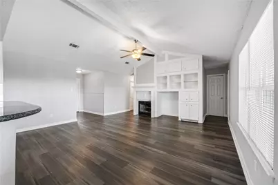 12757 Lake Conroe Hills Drive, Willis, TX 77318 - Photo 9