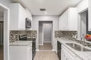 17306 Fife Ln, Webster, TX 77598 - Photo 7