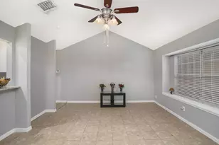 17306 Fife Ln, Webster, TX 77598 - Photo 9