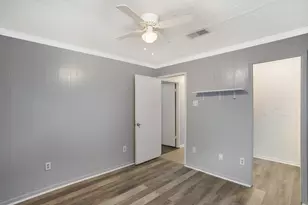 17306 Fife Ln, Webster, TX 77598 - Photo 13