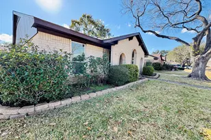 11847 Monticeto Ln, Stafford, TX 77477 - Photo 3