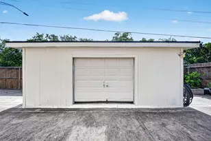 10102 Lizette Ct, Houston, TX 77075 - Photo 45