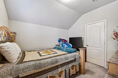 10102 Lizette Court, Houston, TX 77075 - Photo 33