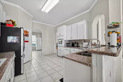 10102 Lizette Court, Houston, TX 77075 - Photo 17