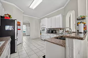 10102 Lizette Ct, Houston, TX 77075 - Photo 17