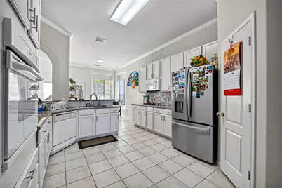 10102 Lizette Court, Houston, TX 77075 - Photo 19
