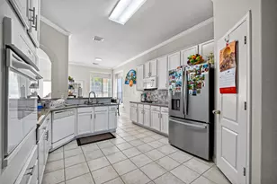 10102 Lizette Ct, Houston, TX 77075 - Photo 19