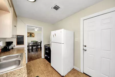 11029 Muscatine Street, Houston, TX 77029 - Photo 15