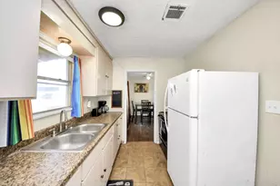 11029 Muscatine St, Houston, TX 77029 - Photo 13