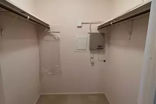 7950 N Stadium Dr, Houston, TX 77030 - Photo 9