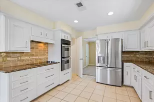 15002 Trowbridge Ct, Houston, TX 77062 - Photo 19