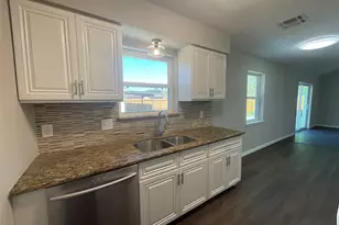 10419 Kirkhill Dr, Houston, TX 77089 - Photo 13