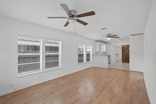 5315 Bell St, Houston, TX 77023 - Photo 3