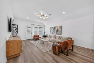 5206 Purple Beebalm Ln, Houston, TX 77048 - Photo 5